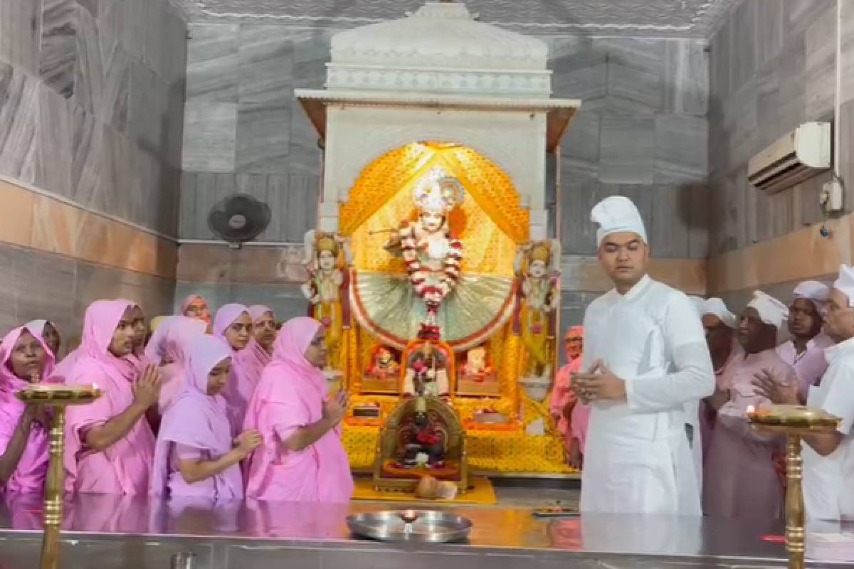 Video : वारकऱ्यानंतर आता महानुभाव पंथही सुषमा अंधारेंच्या विरोधात आक्रमक; ठाकरे गटाला मतदान न करण्याची शपथ