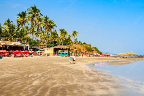 Goa Tourism : गोवा फिरण्यासाठी जातायेत? 'या' ठिकाणी होईल मोफत राहण्याची सोय Goa Tourism : गोवा फिरण्यासाठी जातायेत? 'या' ठिकाणी होईल मोफत राहण्याची सोय