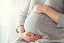 आश्चर्य! डिलीव्हरीच्या 6 महिन्याने महिला पुन्हा प्रेग्नंट; जन्माला आले मोमो बेबी