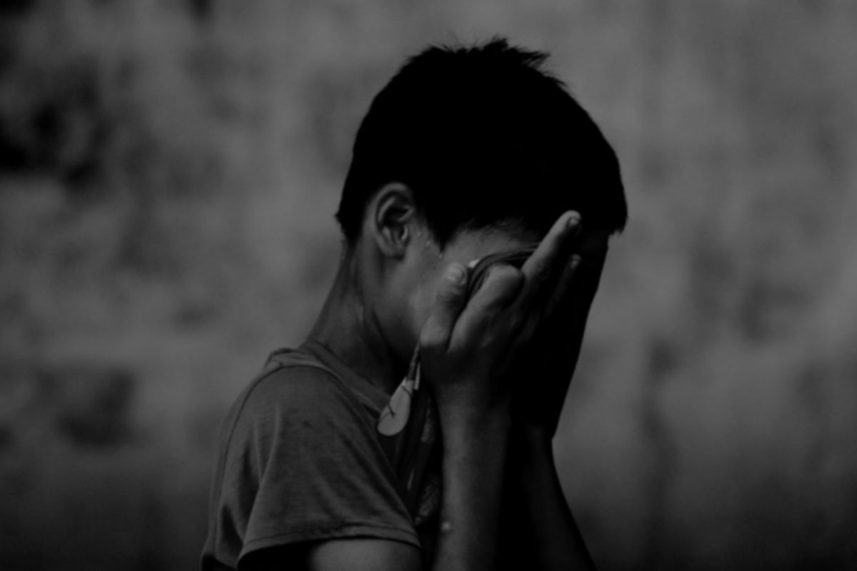 धक्कादायक! लहान मुलाने कोल्ड्रिंक चोरल्याने प्रायव्हेट पार्टमध्ये टाकली चटणी