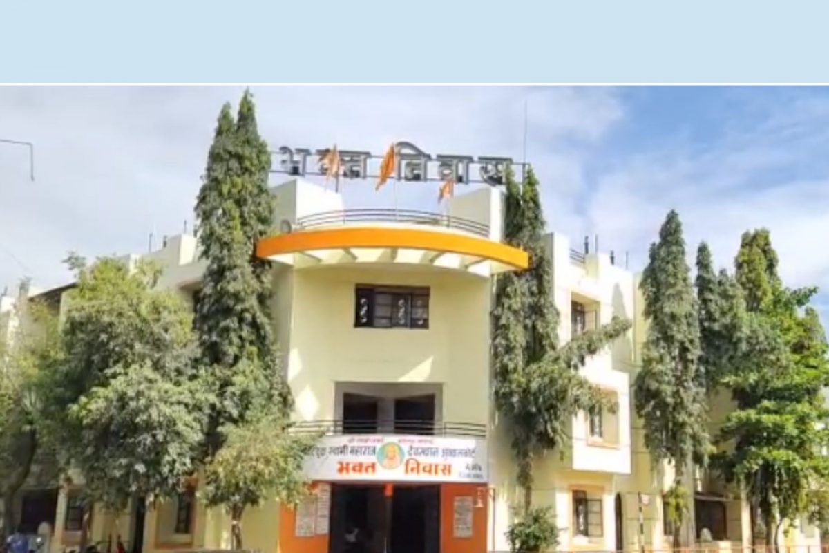 अक्कलकोटच्या स्वामी समर्थ भक्तांना सायबर ठगांचा गंडा; मुंबई, पुणे शहरांमधील भक्तांची अशी झाली फसवणूक