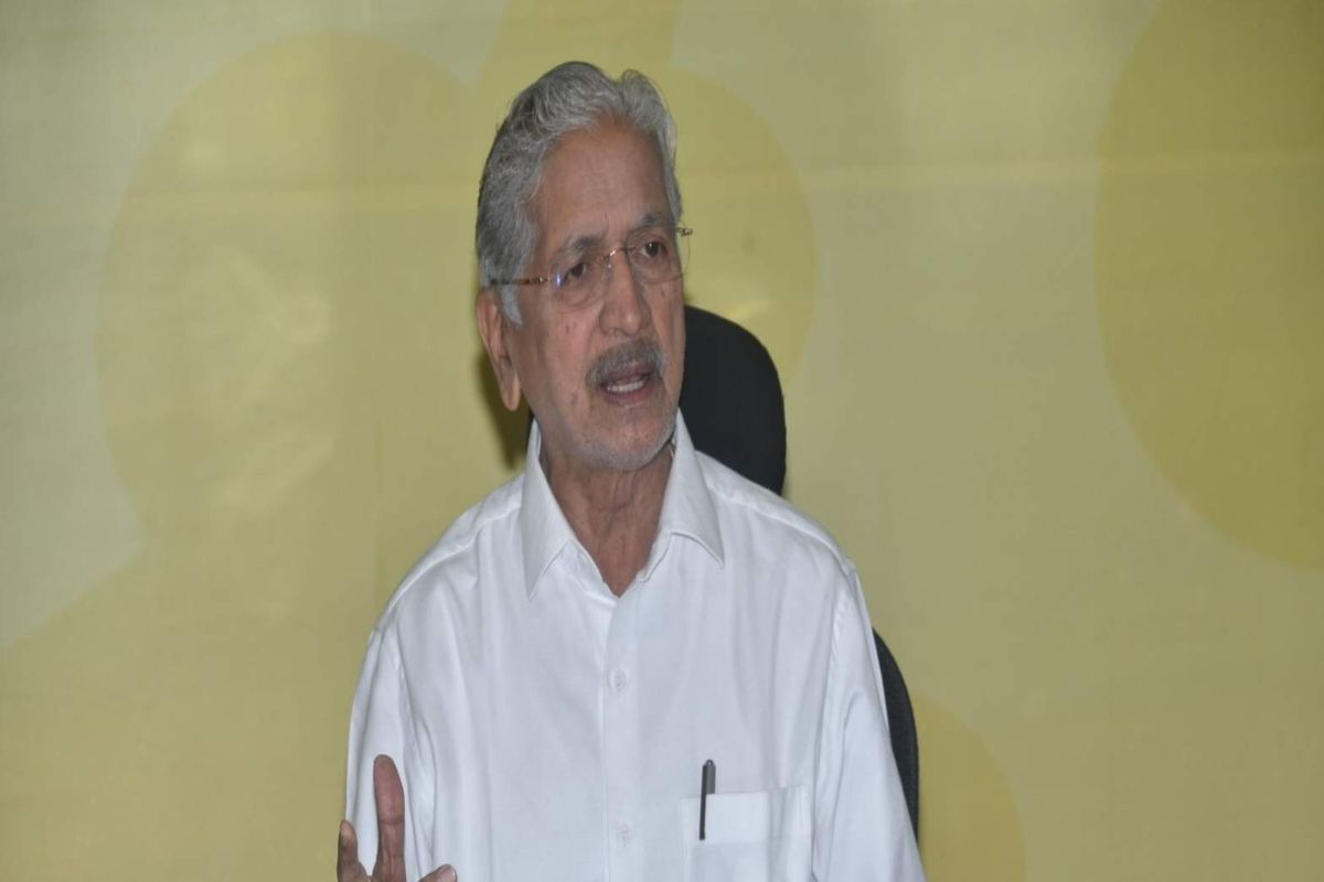 मोठी बातमी : सुभाष देसाईंवर एक हजार कोटींच्या भ्रष्टाचाराचा आरोप