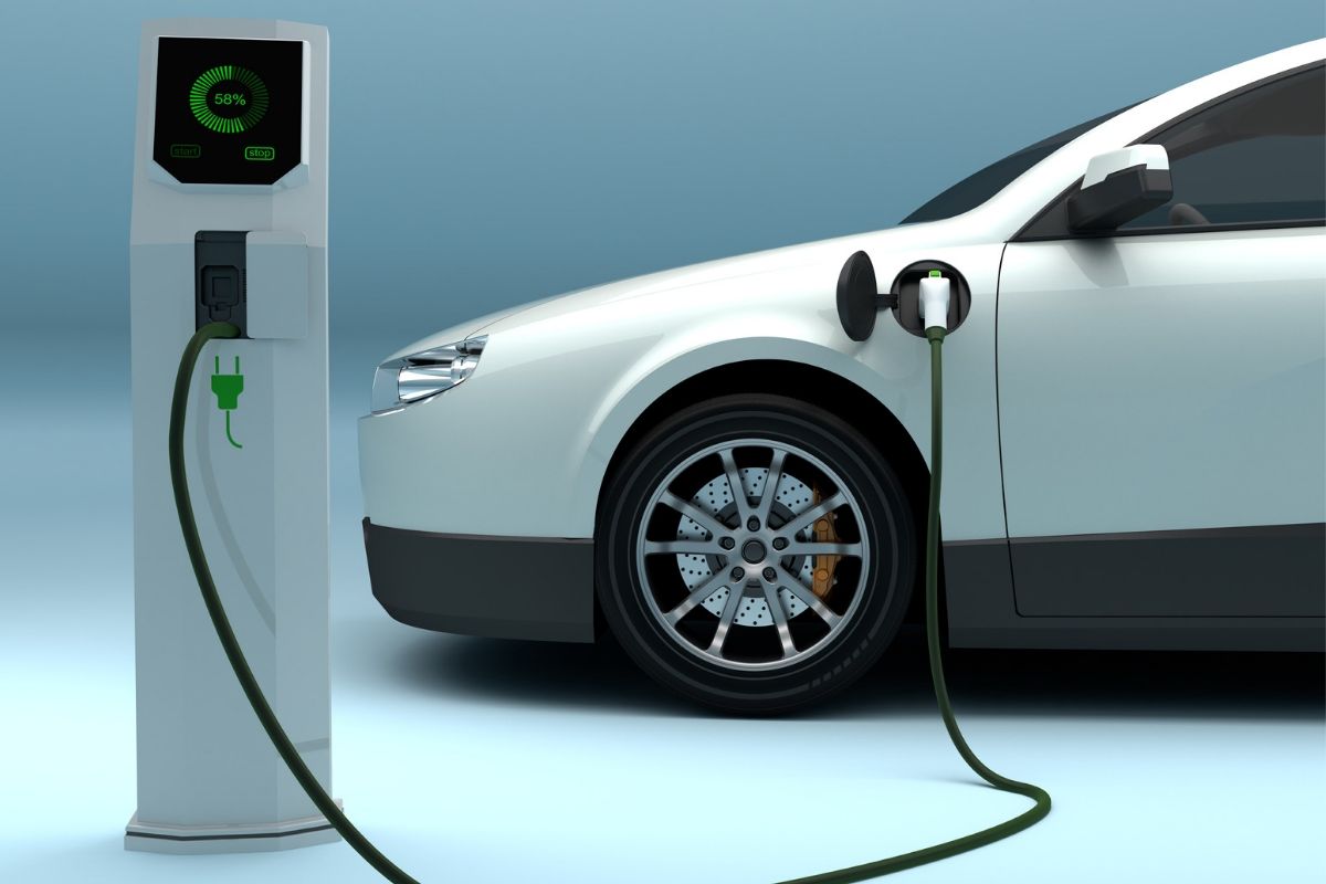 इलेक्ट्रिक वाहन घेण्याचा विचार करताय? या महिन्यापासून किमती वाढणार, वाचा कारण