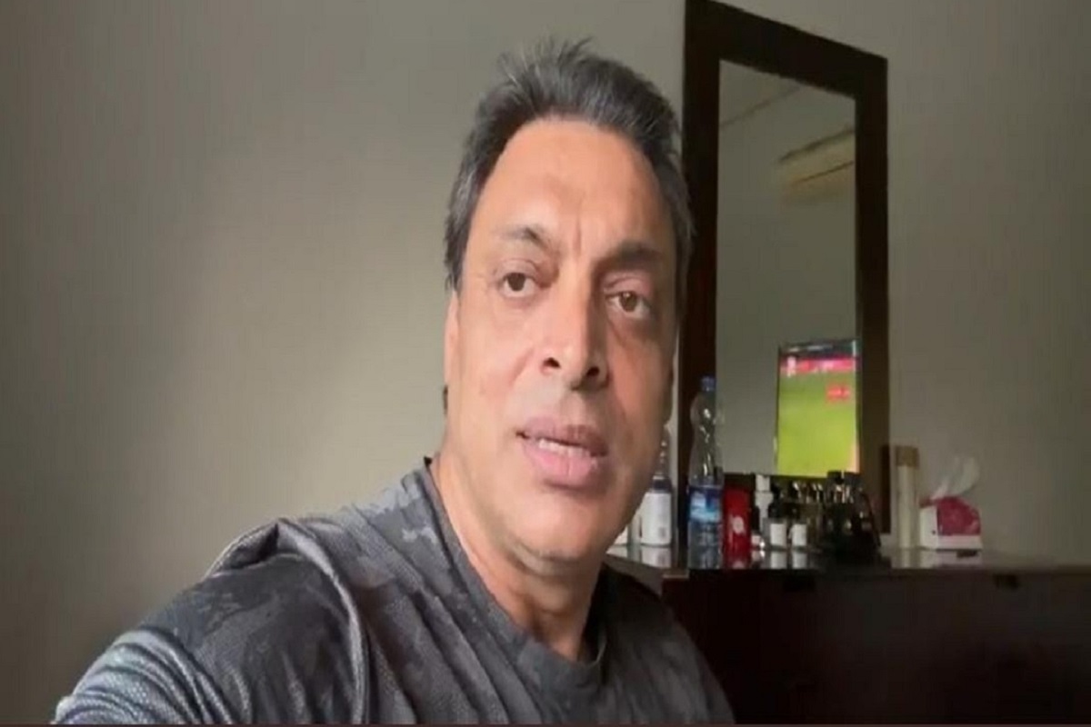 शोएब अख्तरने पाकिस्तानच्या संघावर काढला राग, इंग्लंडचे केले कौतुक