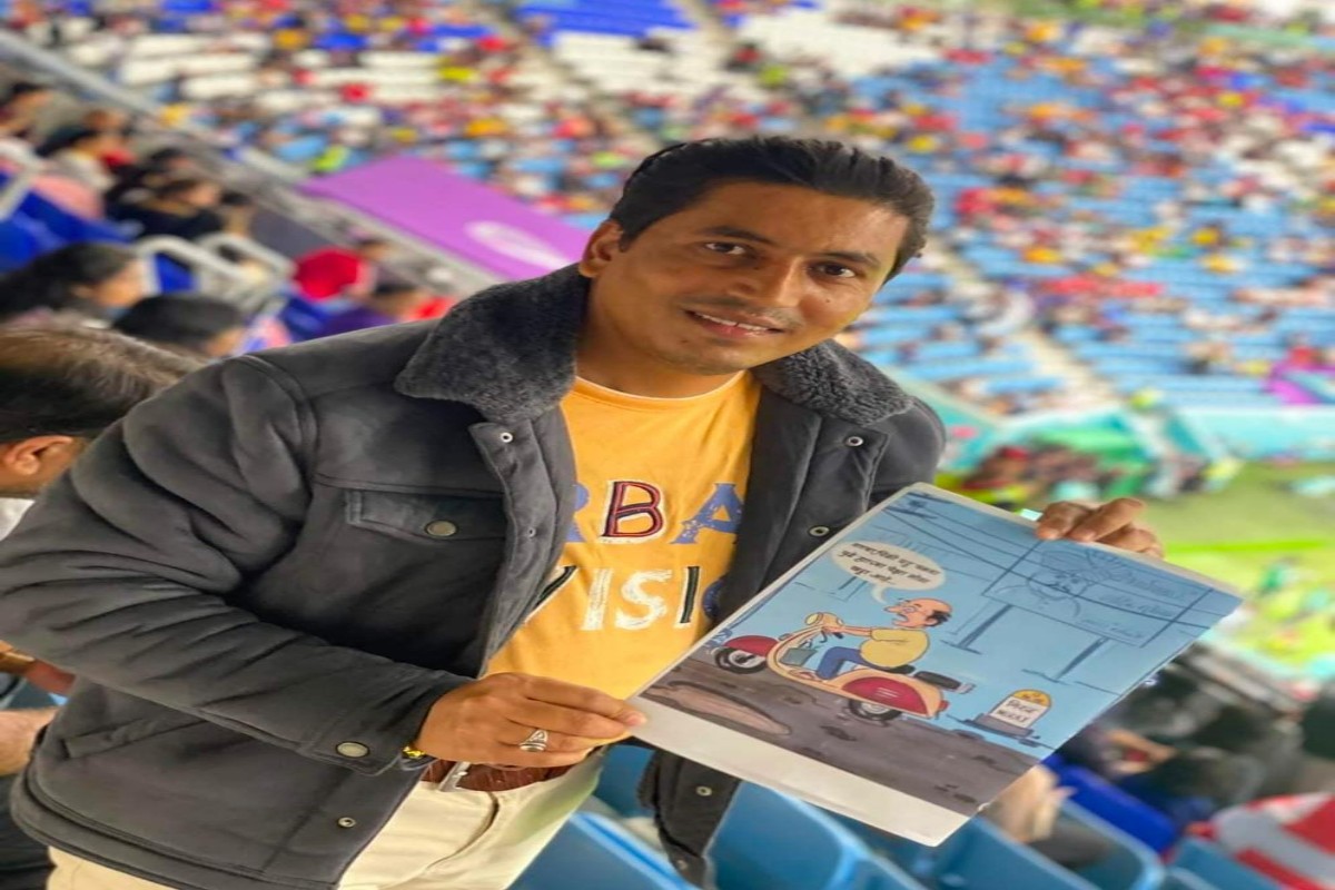 Video : सांगलीकरांची बातच निराळी; मिरजेतील खराब रस्त्यांचा मुद्दा थेट कतारमध्ये पेटवला