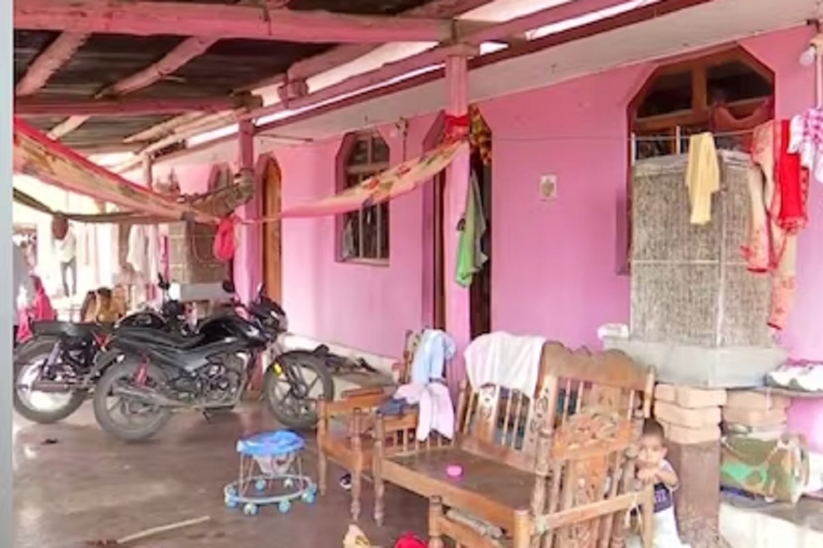 या 'पवारांचं' घर दोन्ही राज्यात, पण महाराष्ट्रात नाही तर तेलंगणाकडे आहे ओढा