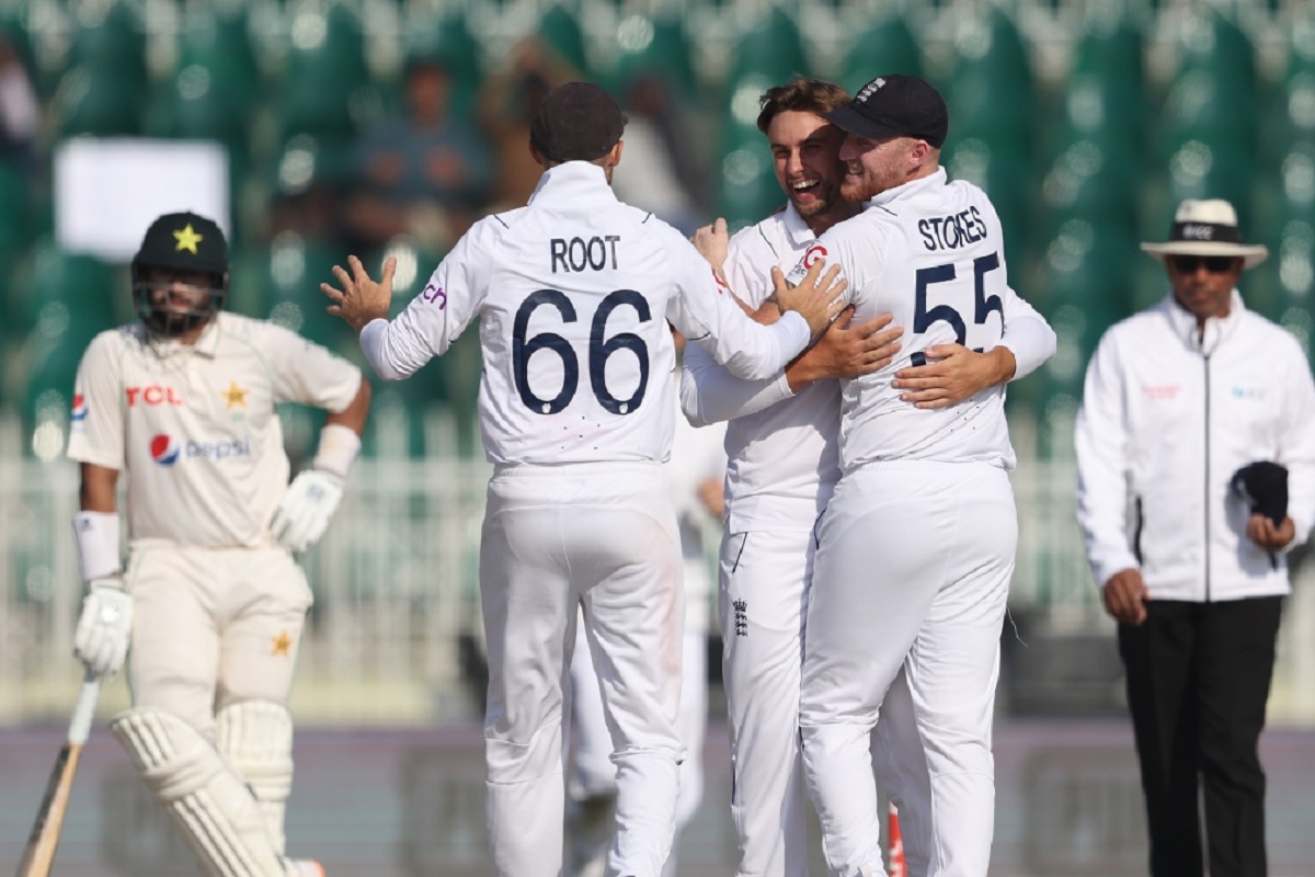 PAK vs ENG : इंग्लंडने कराचीत घडवला इतिहास, तर पाकिस्तानवर 68 वर्षांनी ओढावली नामुष्की