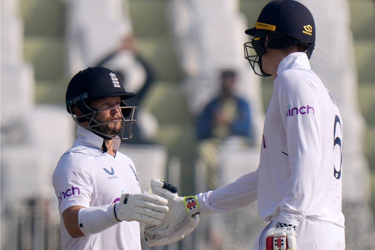 PAK Vs ENG 1st Test: इंग्लंडची कसोटीत टी20 सारखी फटकेबाजी, पाकिस्तानच्या गोलंदाजांची केली धुलाई