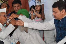 लोकायुक्त कायदा याच अधिवेशनात, अण्णा हजारे फडणवीस-शिंदेंना म्हणाले...
