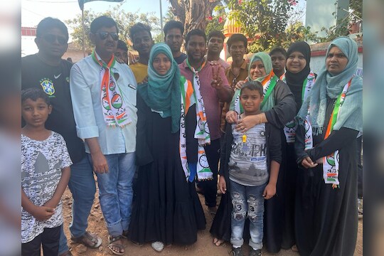 Gram Panchayat Election Raigad : कॉलेजची GS व्हायच्या वयात झाली गावची सरपंच, NCP अन् ठाकरे गटाच्या नुहा जावेदची मोठी चर्चा