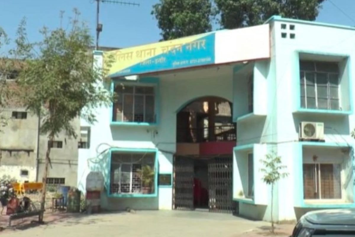 मित्र तुरुंगात गेला, जामीन मिळवून देण्याचे आमिषाने मित्राच्या पत्नीवर बलात्कार