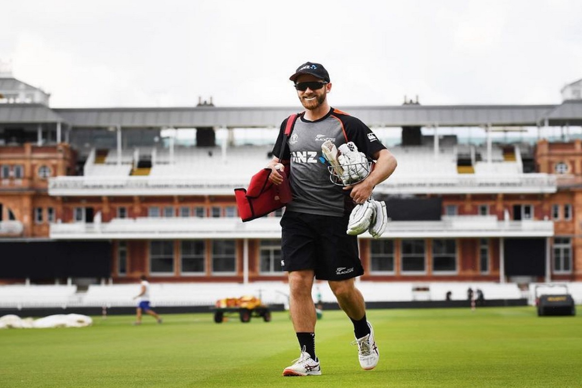 केन विल्यम्सनने कसोटी कर्णधारपद सोडलं, का घेतला निर्णय?