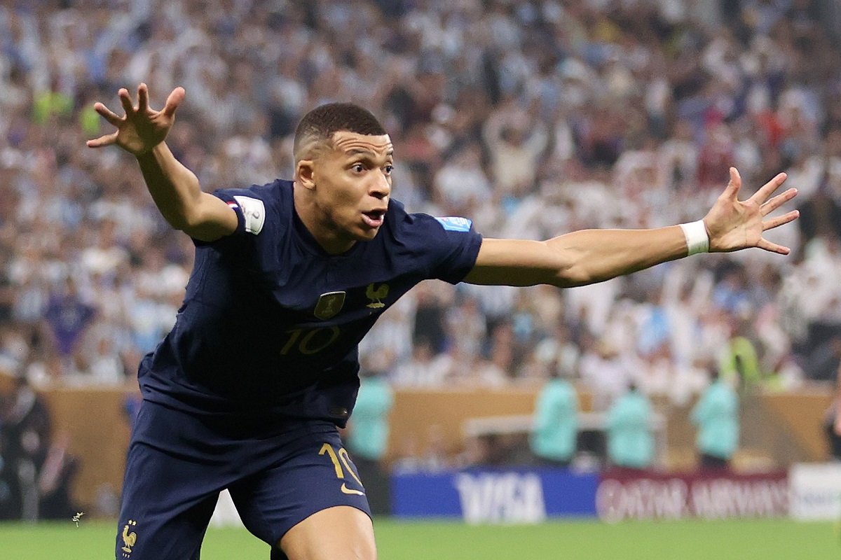 VIDEO : एम्बाप्पेच्या वेगाने सगळेच थक्क, 97 सेकंदात दोन गोलने अर्जेंटिनाला भरली होती धडकी