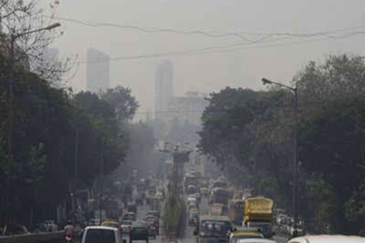धुक्यात नाही तर प्रदुषणात हरवली मुंबई! वाचा का झाली शहरातील हवा खराब