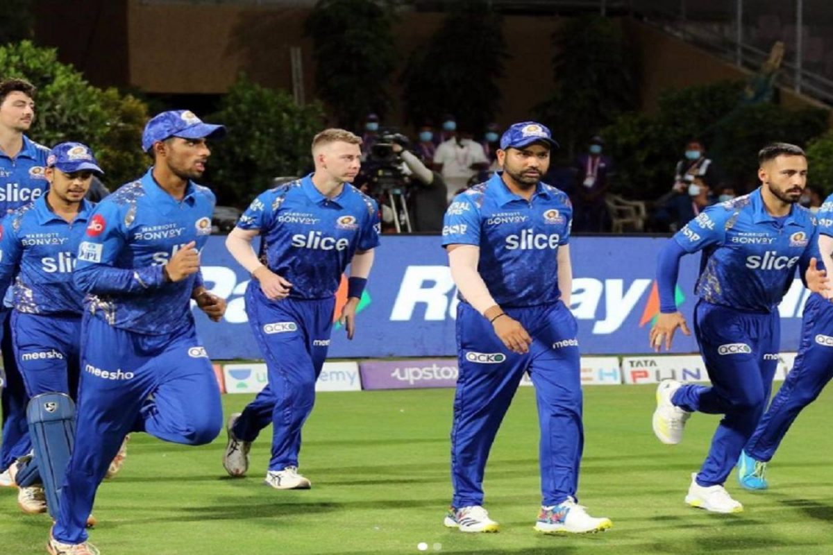 IPL Auction : एकाच खेळाडूवर खर्च केली 85 टक्के रक्कम, आता अशी असणार मुंबई इंडियन्सची पलटण!