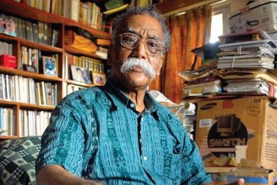 आपणच हरामखोर लोकांना निवडून देतो त्याचे हे फळ आहेत. असे खळबळजनक विधान जेष्ठ साहित्यीक भालचंद्र नेमाडे यांनी केले 