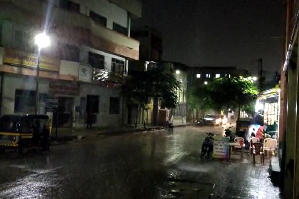 पंढरपुरात 'हिवसाळा'; ऐन डिसेंबरमध्ये धुवाँधार पाऊस