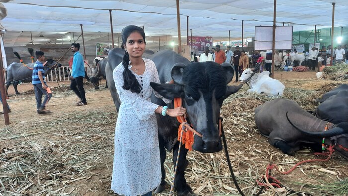 युवराज हा निगवे खालसा येथील गणेश चौगले यांचा रेडा नर-म्हैसवर्ग गटात प्रथम क्रमांक पटकावला. जवळपास १ टन वजनाचा रेडा बघायला सगळेजण हमखास येत होते. हरियाणवी गुऱ्हा जातीचा हा रेडा होता