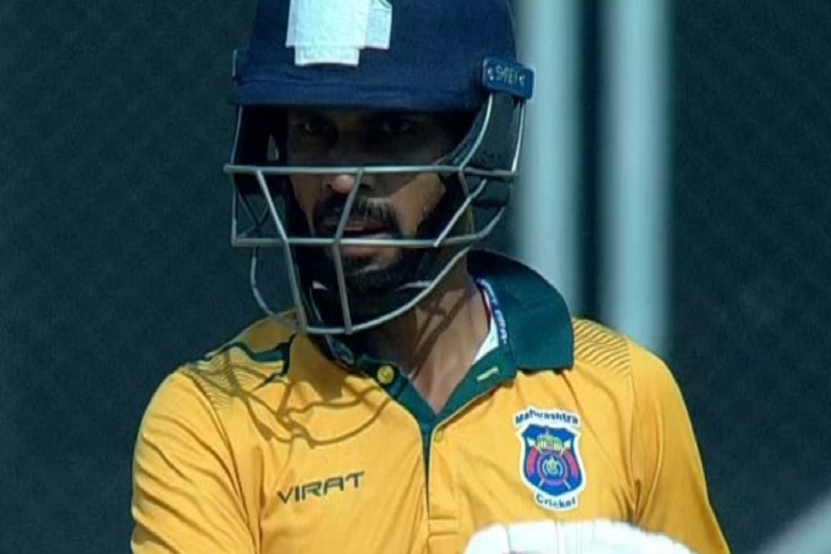 ऋतुराज गायकवाडचा शतकांचा चौकार, विजय हजारे ट्रॉफीत केला सर्वाधिक शतकांचा विक्रम