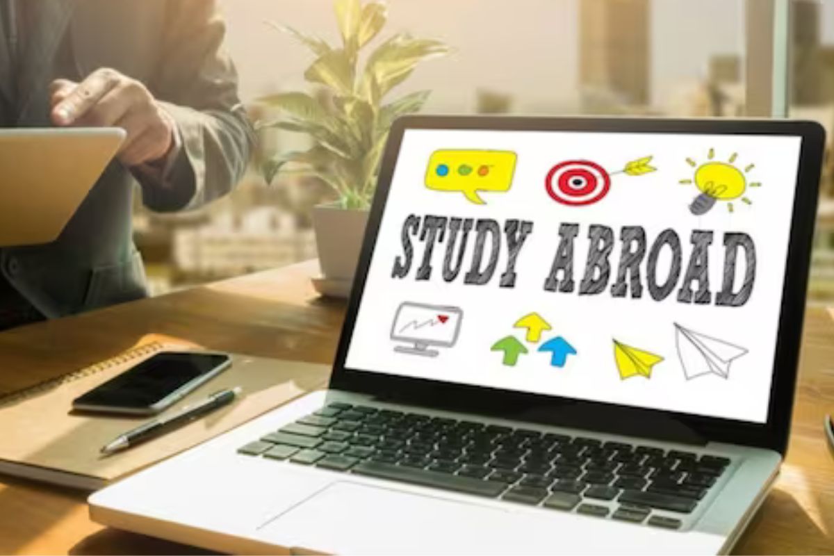 India-UK Young Professionals Scheme: भारतीय विद्यार्थ्यांसाठी खूशखबर! UK मध्ये शिक्षणाची दारं लवकरच उघडणार; इतक्या जणांना मिळेल Visa