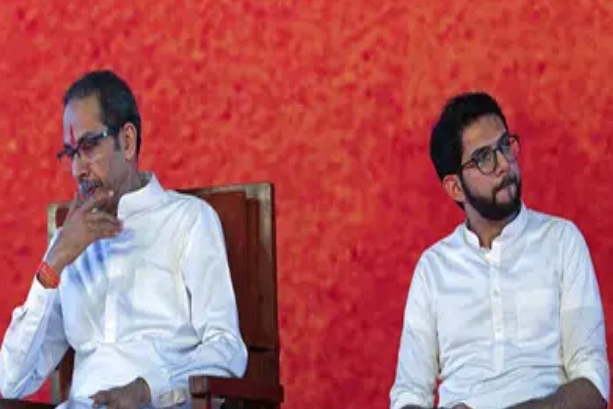 Uddhav Thackeray : ठाकरेसाहेब, आम्हाला आत्महत्या करण्यास परवानगी द्या, युवासैनिकाच्या पत्राने खळबळ