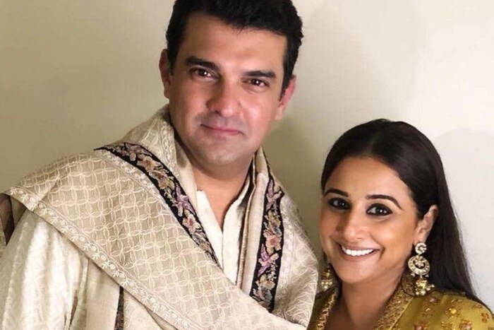 विद्या बालनसोबत सिद्धार्थ रॉय कपूरचे हे तिसरे लग्न आहे. त्यांचे पहिले लग्न त्यांची बालपणीची मैत्रीण आरती बजाज हिच्यासोबत झाले होते. मात्र, हे लग्न फार काळ टिकले नाही आणि दोघांनीही एकमेकांना घटस्फोट दिला. 