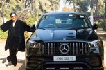 सुष्मिता सेननं खरेदी केली मर्सिडीज बेंझची लक्झरी कार;जाणून घ्या किंमत आणि फीचर्स