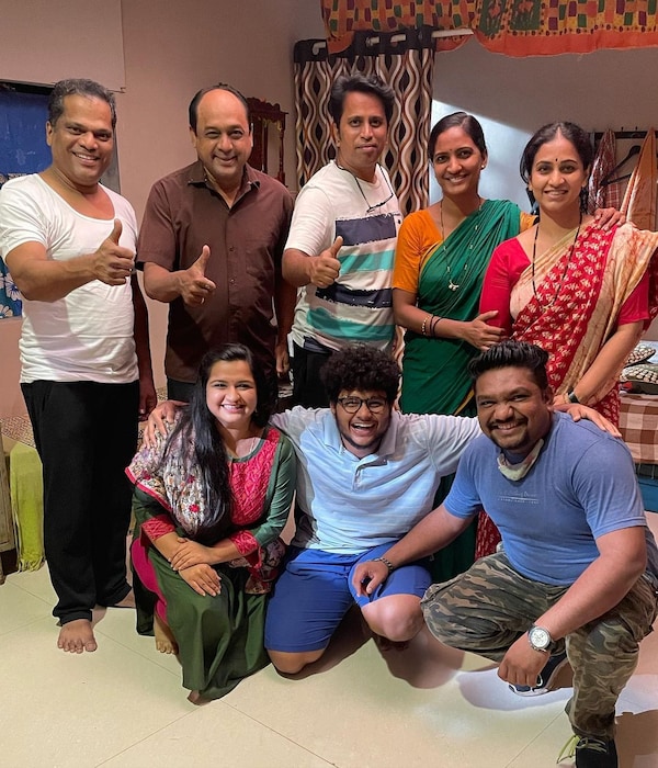 आज 'येऊ कशी तशी मी नांदायला' या मालिकेला तब्बल 2 वर्षे पूर्ण झाली आहेत. सध्या मालिका बंद झाली असली तरी तिचा चाहतावर्ग आजही तितकाच आहे. 