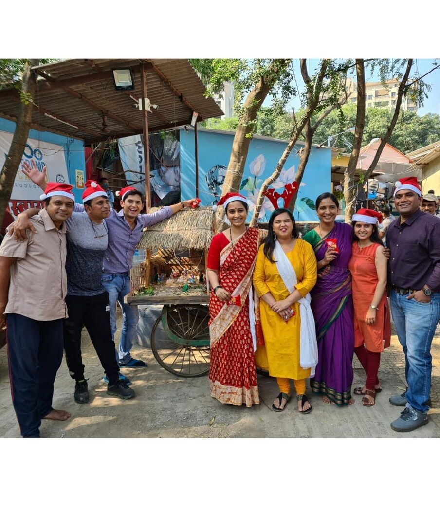 अन्विताने हे गोड फोटो शेअर करत दोन वर्षांपूर्वी आजच्याच दिवशी स्वीटू पहिल्यांदा तुमच्या भेटीला आल्याची आठवण करून दिली आहे. 