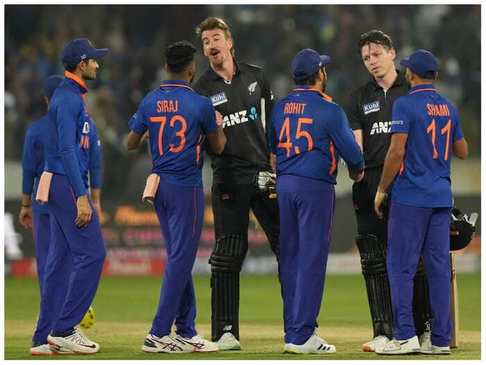 ऑनलाईन गेम हे एक व्यसन आहे, यामध्ये पैसे गमावण्याचा धोकाही आहे. न्यूज 18 ऑनलाईन गेम खेळण्यास प्रोत्साहन देत नाही. प्रत्येकाने स्वत:च्या जोखमीवरच ऑनलाईन गेम खेळावेत.