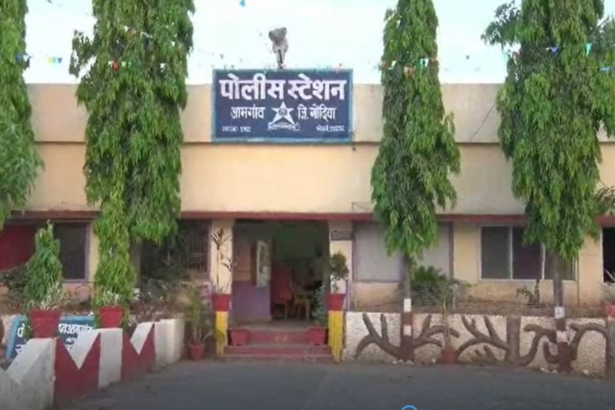 सहलीमध्ये शिक्षकाचे विद्यार्थिनीसोबत धक्कादायक कृत्य; गोंदिया हादरले, पोलीस आरोपीच्या मागावर