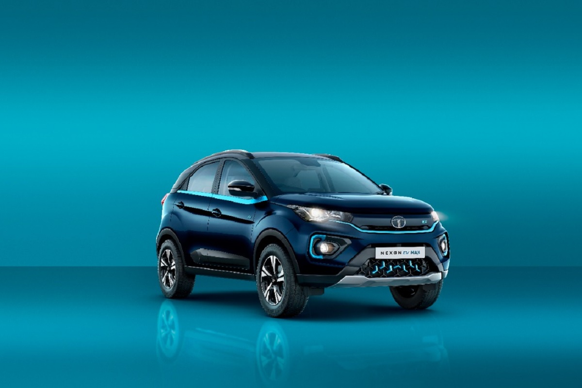 Tata ची ग्राहकांना भेट! 'या' कारच्या किंमती केल्या कमी