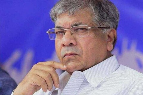 प्रकाश आंबेडकर  