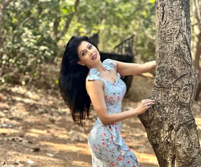 शालिनीनं म्हणजेच माधवीनं नुकतंच नवं फोटोशूट केलं आहे. 