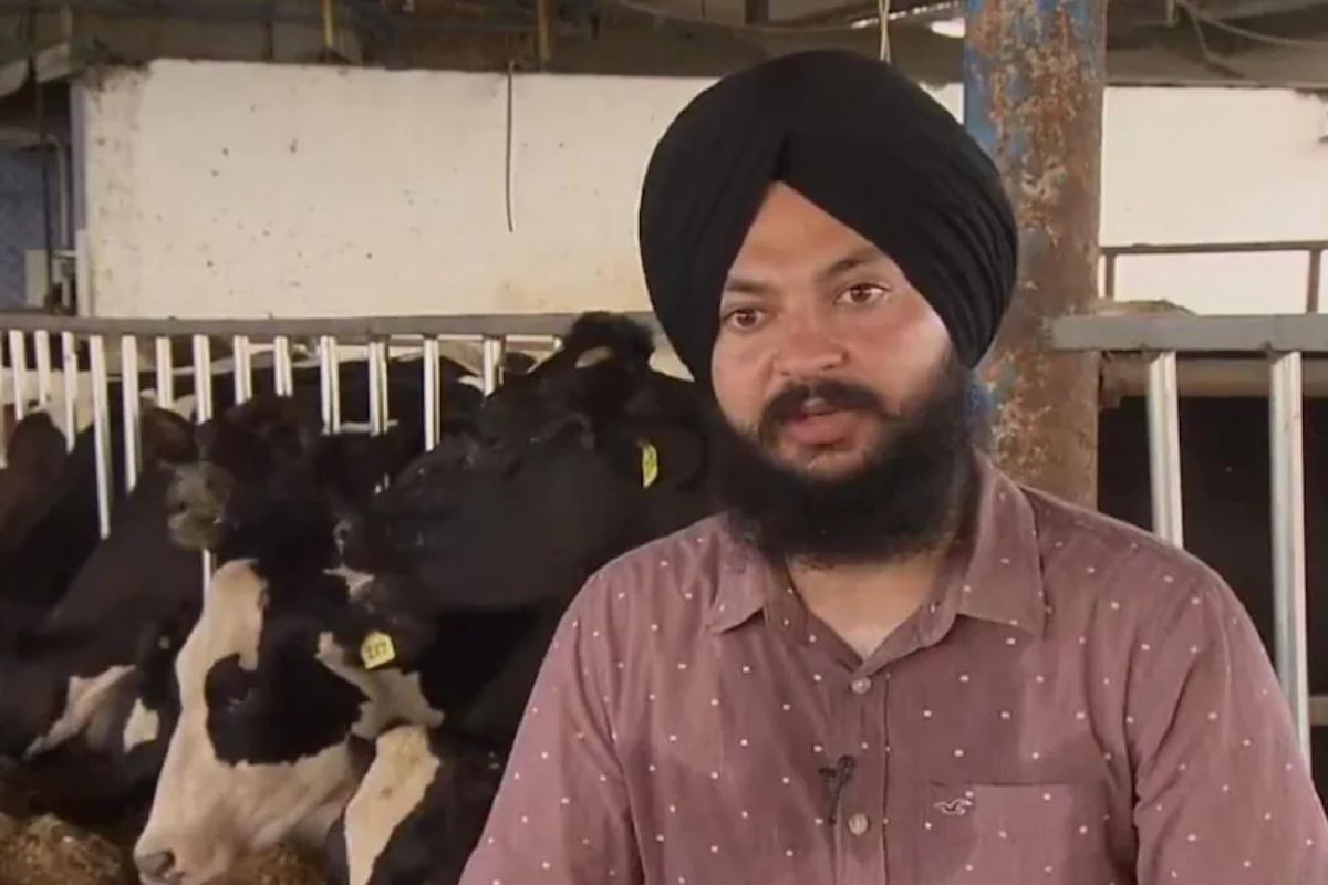 शेतकऱ्याचं भन्नाट जुगाड! अख्ख्या गावाला मोफत होतोय गॅस अन् वीज पुरवठा