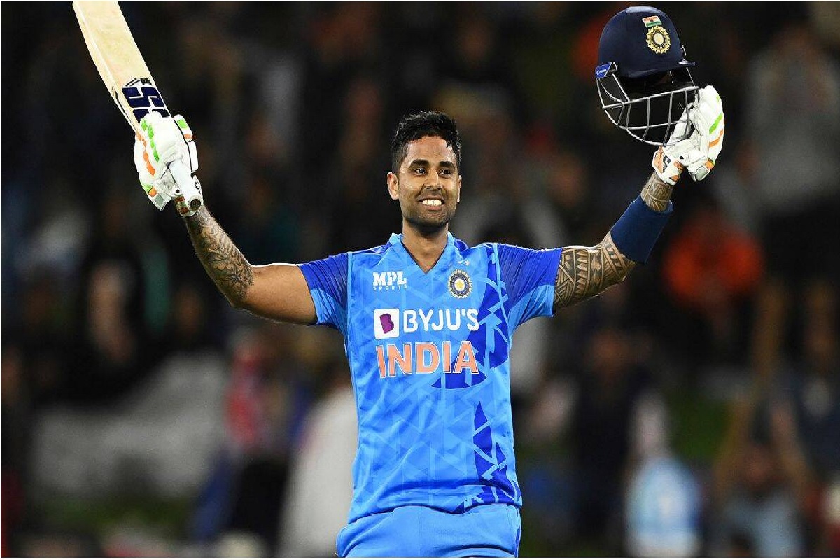 सूर्या पुन्हा तळपला, T20 मधला सगळ्यात मोठा पुरस्कार पटकवला!