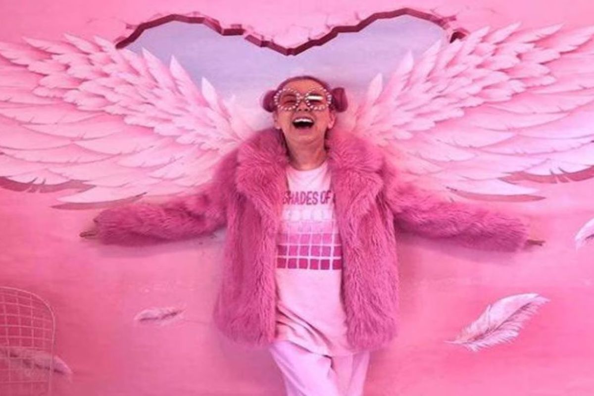 गुलाबी रंग