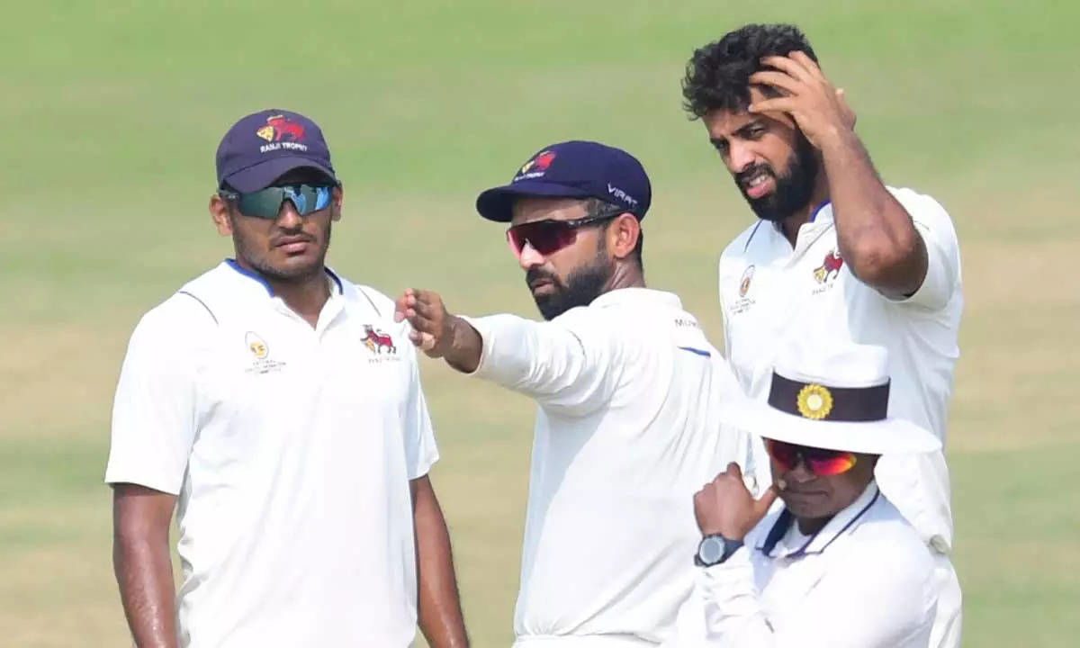 पहिल्या डावात धावसंख्या टाय! मुंबई-महाराष्ट्र रणजी सामन्यात आता होणार काय?