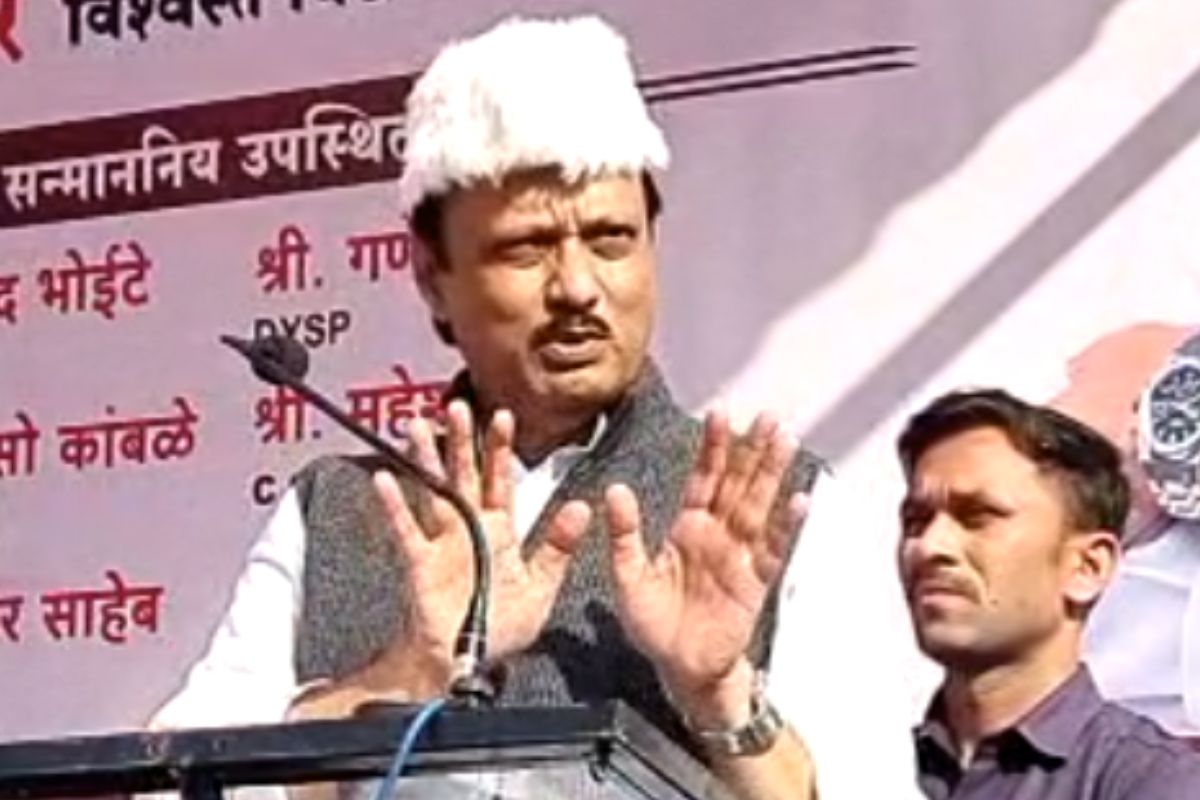 'माझी महिलांना विनंती आहे की, आपली सून आली, मुलगी असेल, तिचं लग्न झालं तर 2 अपत्यावर थांबा. पोरी सोन्यासारख्या आहे.