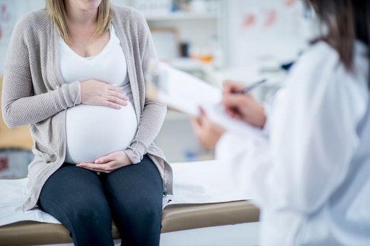 गर्भधारणेदरम्यान बाळाचे ऑटिझमपासून संरक्षण कसे करावे?