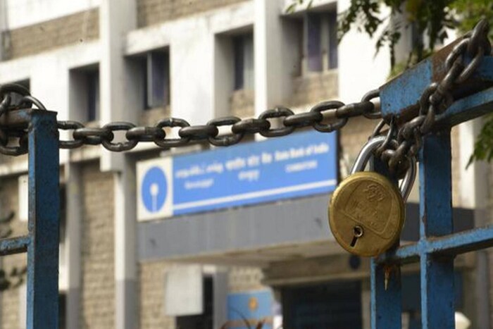 मात्र, एसबीआयने स्टॉक एक्स्चेंजला पाठवलेल्या संपाबाबतच्या माहितीमध्ये या काळात शाखांमध्ये आवश्यक कामांसाठी त्यांच्या वतीने पर्यायी व्यवस्था केल्याचा दावा करण्यात आला आहे. असे असूनही कामावर परिणाम होऊ शकतो.