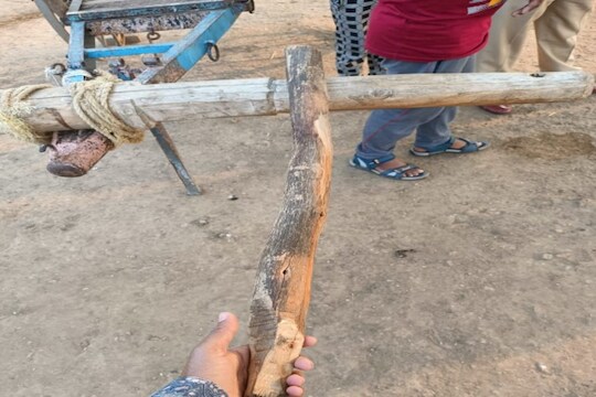 घराच्या लिलावाची घोषणा ऐकून तो संतापला, अन् चक्क रिक्षाचालकालाच भयानक पद्धतीने दिला चोप