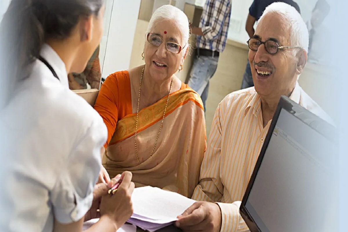 आता ज्येष्ठ नागरिकांना FD वर मिळणार जास्त व्याज, 'ही' बँक देतेय विशेष सुविधा!