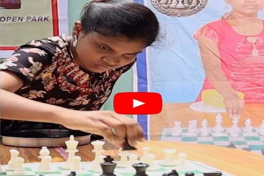 भारतीय मुलीचा बुद्धिबळात अनोखा वर्ल्ड रेकॉर्ड.