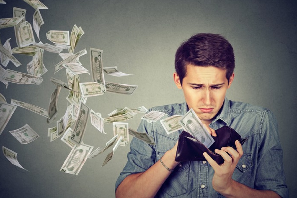 जगातील प्रत्येक व्यक्तीवर आहे 31 लाखांचे कर्ज, रिपोर्टमध्ये खुलासा