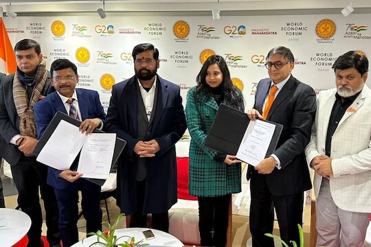 शिंदे करणार अब्जावधी डॉलर्सच्या करारांवर स्वाक्षरी