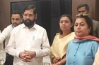 राजकीय घराणं फुटलं, वडील-मुलगा शिवसेनेत, तर मुलीने धरली शिंदे गटाची वाट