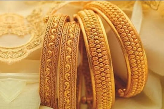 Gold-Silver Rate Today in Nashik : नाशिककरांनो, सोनं खरेदी करण्यापूर्वी पाहा आजचा दर