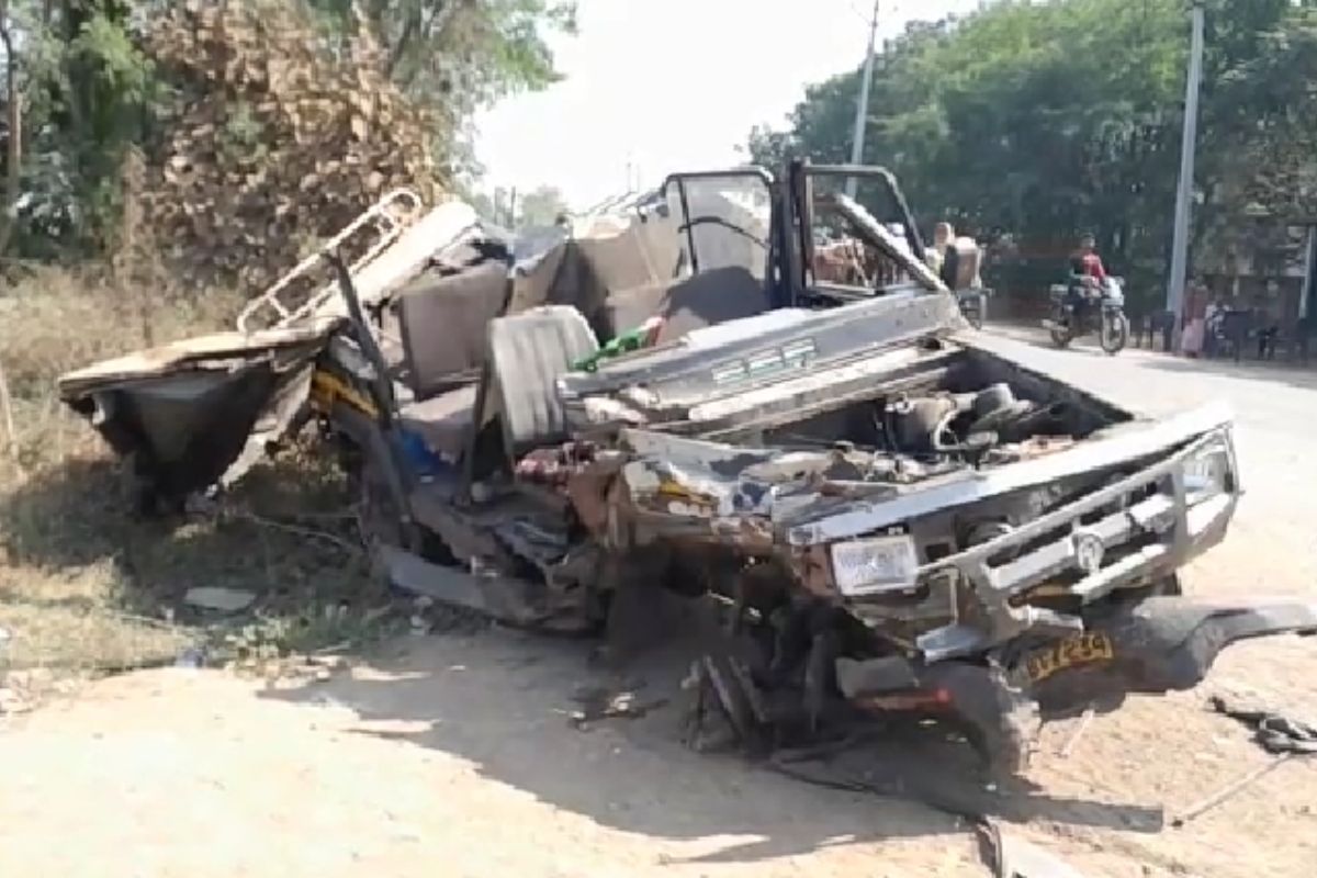 अपघात ग्रस्त वाहन