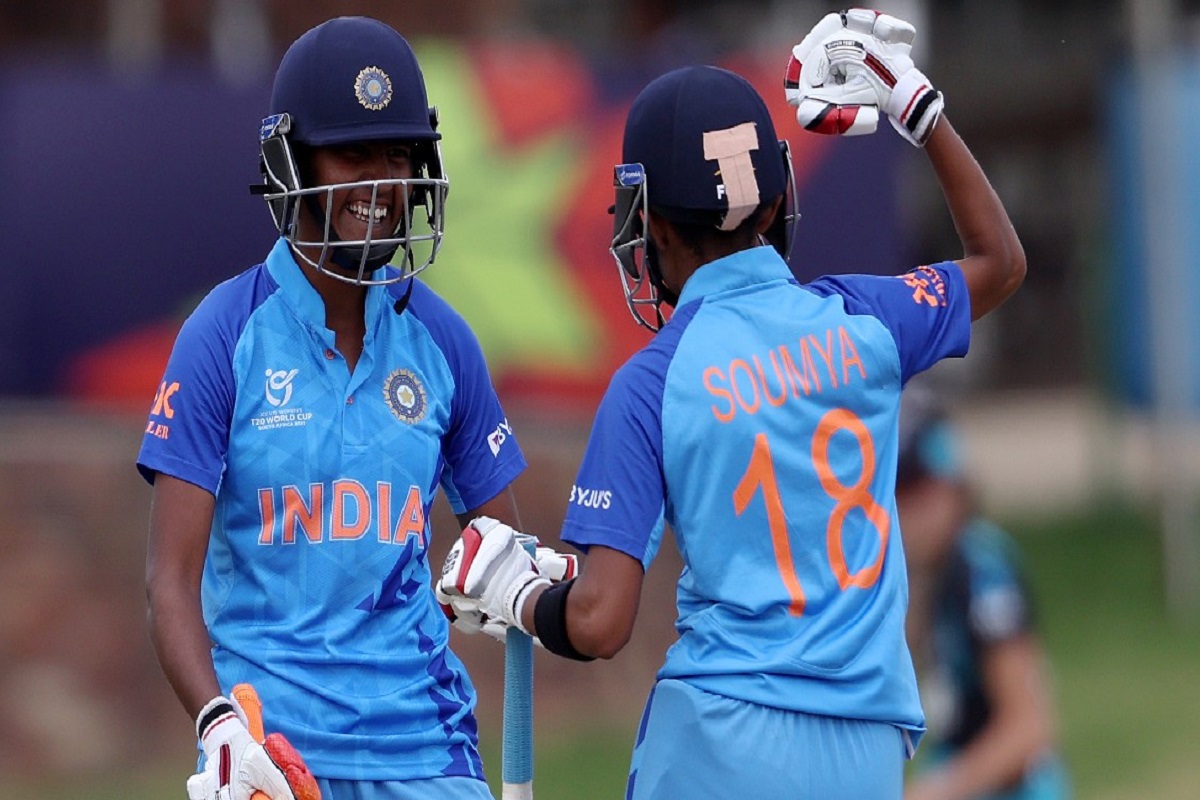 महिला अंडर १९ वर्ल्ड कपच्या फायनलमध्ये टीम इंडियाची धडक